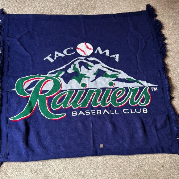 Tacoma Rainiers Baseball Club Blanket - Picture 1 of 7